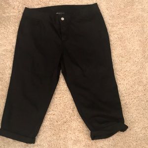 Women’s capris